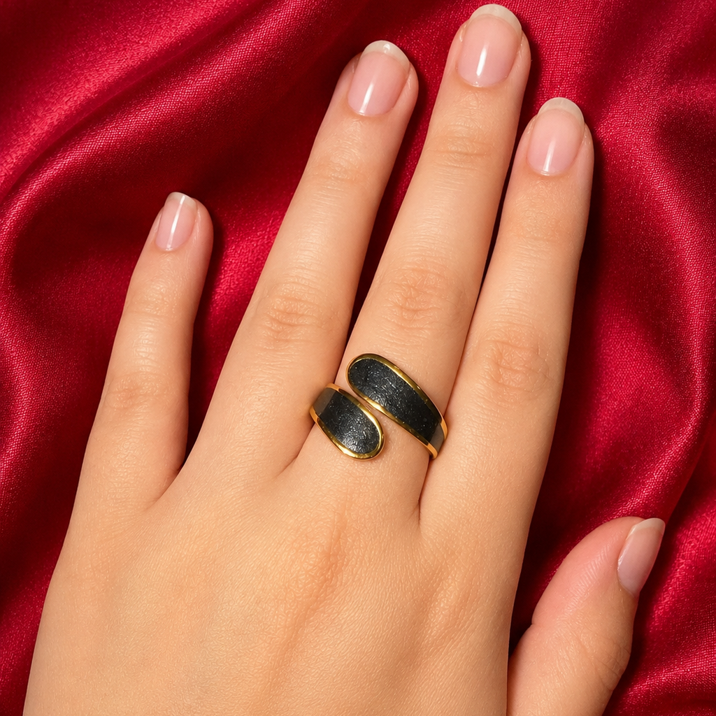 black halo ring