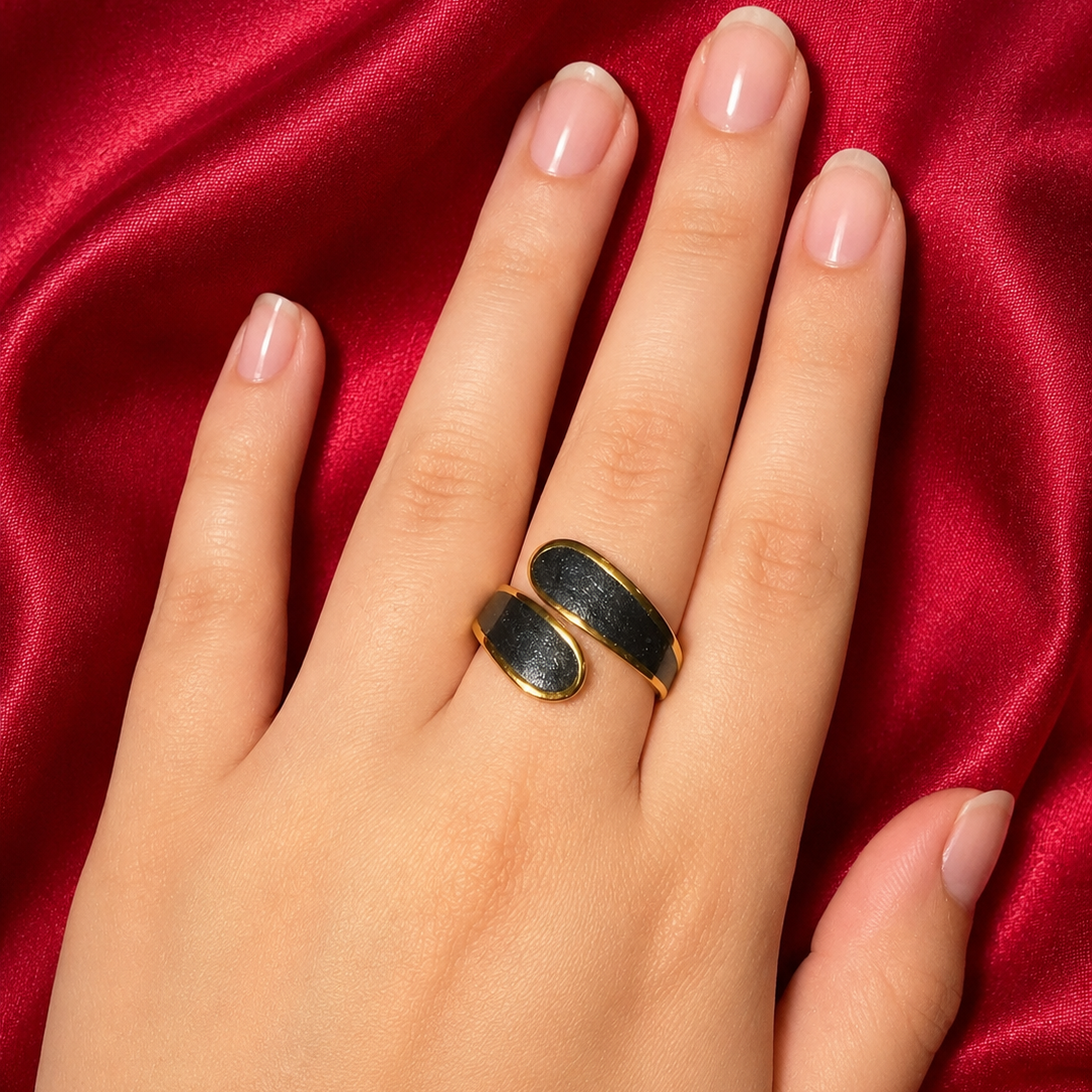black halo ring