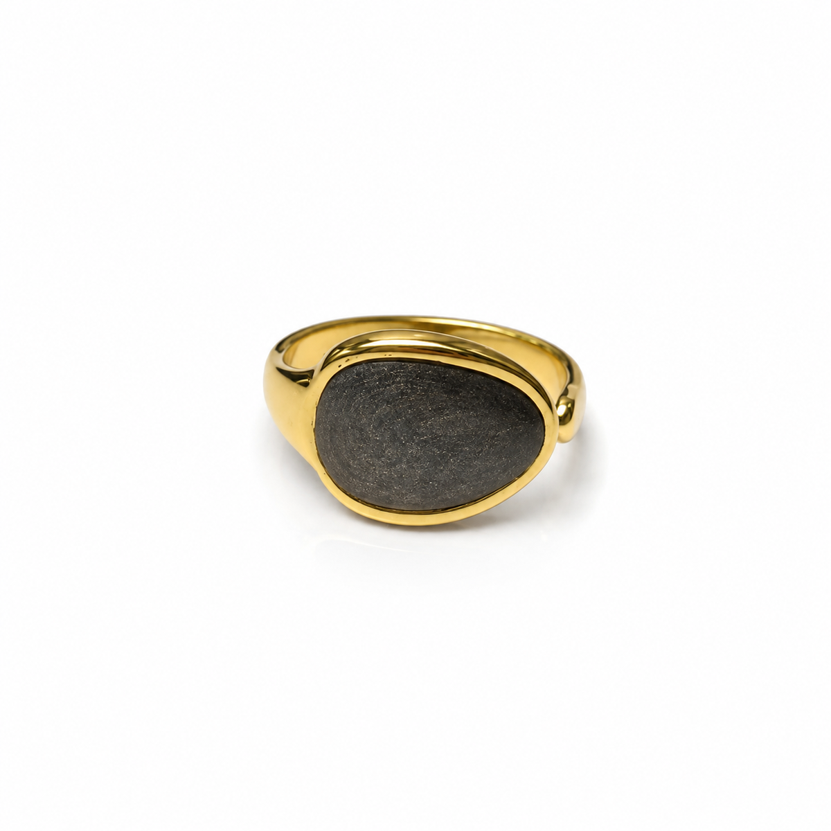 midnight oval ring