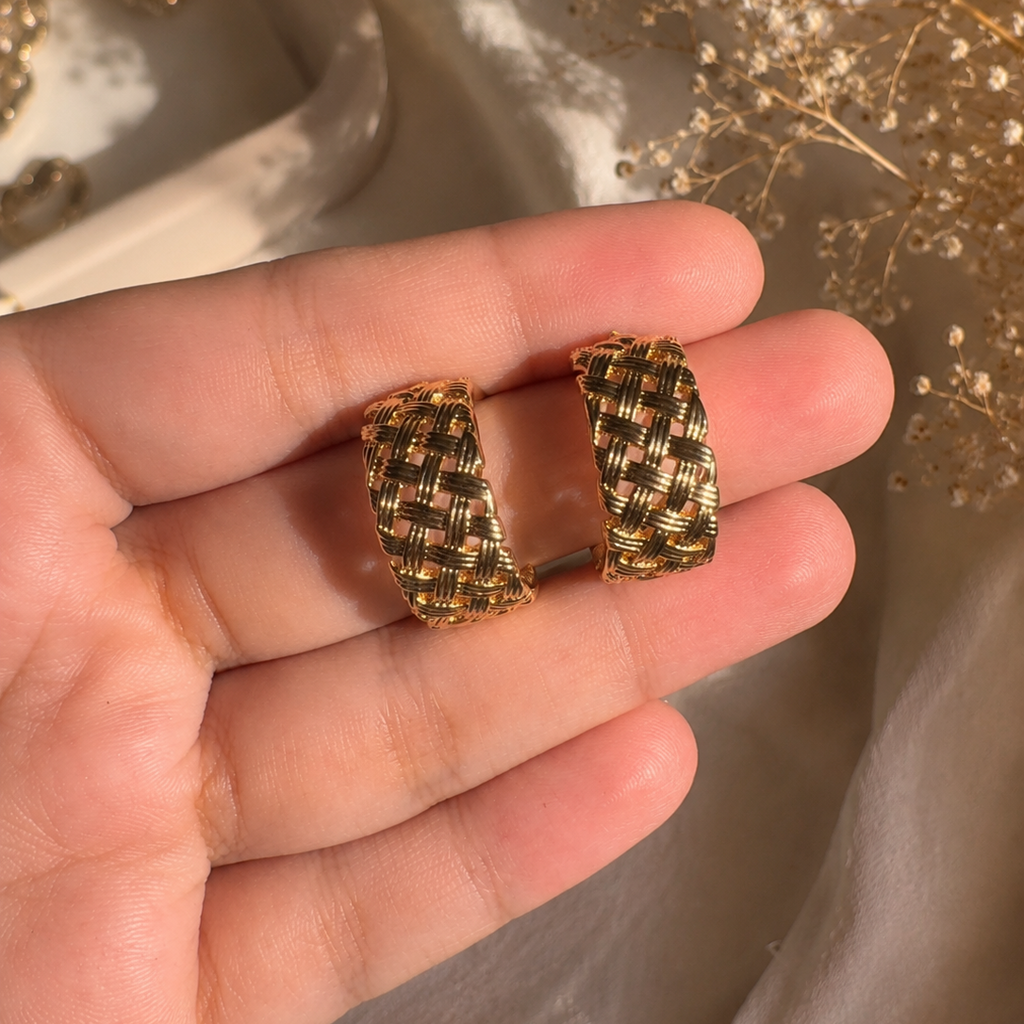 willow weave hoops