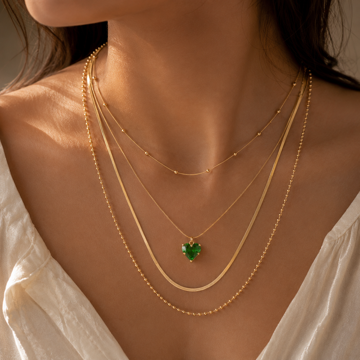 emerald muse necklace