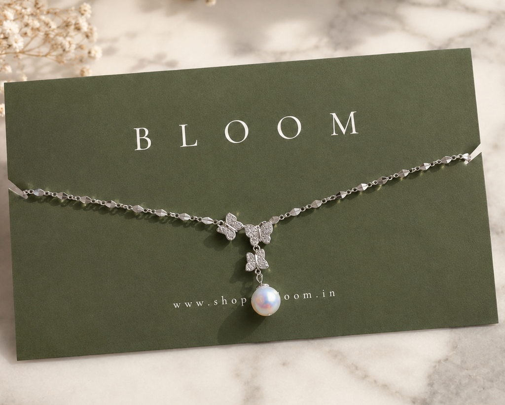 monarch‘s drop necklace