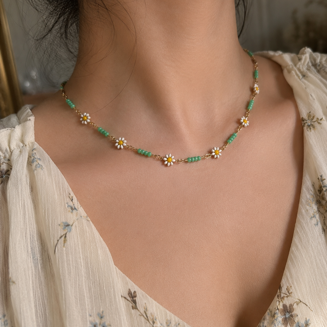 sage & petals necklace