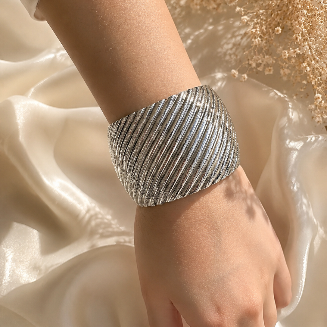 ribbed armour cuff