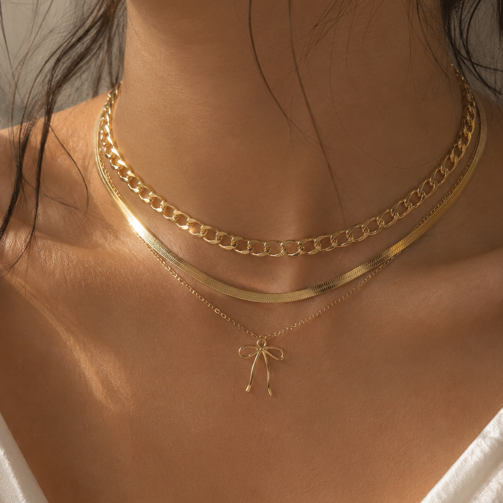 lumière bow necklace